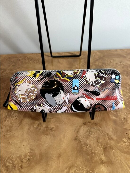 Harajuku Lovers Handbags - Harajuku Lovers Gwen Stefani Beauty Print PVC Cosmetic Makeup Bag Pencil Case